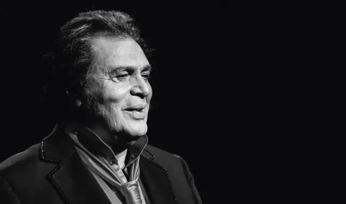 Engelbert Humperdinck Net Worth Revealing His Stunning Fortune